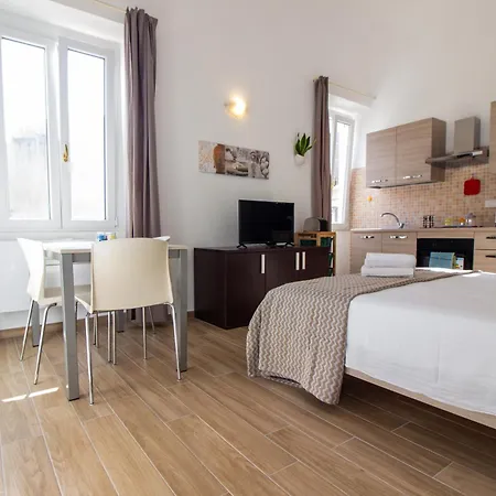 Lägenhet In Centro Casa Ferret